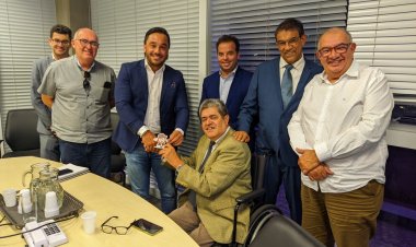 Membros MOVIMENTO PRÓ - VIDAS DA BR-381 se reunem em Belo Horizonte pra tratar da renovação licença de Instalação para as obras de duplicação da BR 381