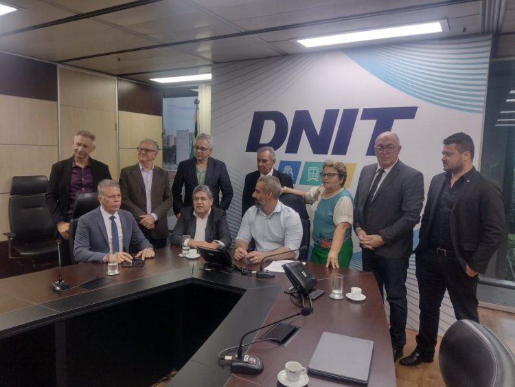 EM REUNIÃO COM O MOVIMENTO PRÓ-VIDAS DA BR-381, DIRETOR GERAL DO DNIT GARANTE QUE LICITAÇÃO DO LOTE 8B (RAVENA/BELO HORIZONTE) NÃO SOFRER ATRASOS SERÁ DIA 4 DE DEZEMBRO.