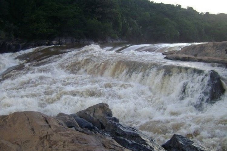 Cachoeira Escura