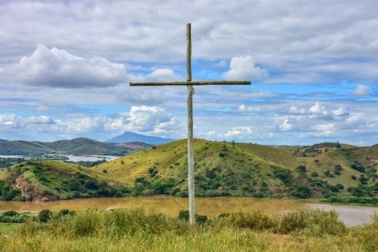 Morro do Cruzeiro – Pedra Corrida