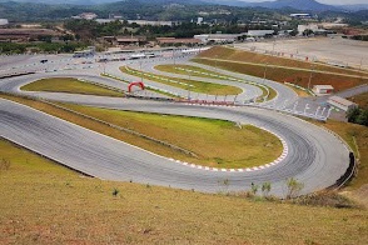 MEGA SPACE AUTÓDROMO