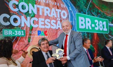 MOVIMENTO PRÓ-VIDAS DA BR-381 HOMENAGEIA O PRESIDENTE LULA COM O TROFÉU TRANKILIN DE OURO