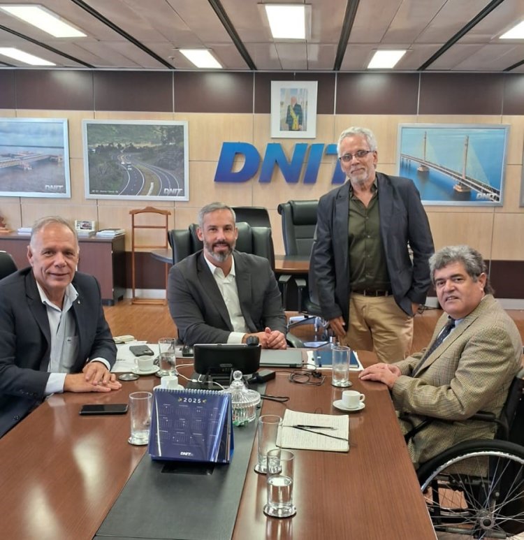 Membros do MOVIMENTO PRÓ-VIDAS DA BR-381 vão ao DNIT em Brasilia cobrar o Contrato das obras do lote 8B